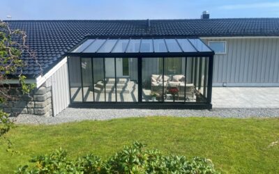Vatnesenteret AS. Hagestue montert Søre Sunnmøre